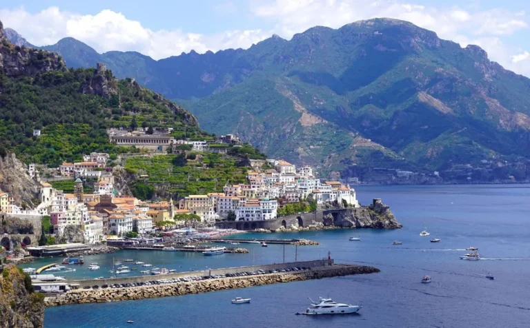 Italy Road Trip from Milan to Amalfi Coast: Scenic Landscapes and Cultural Heritage