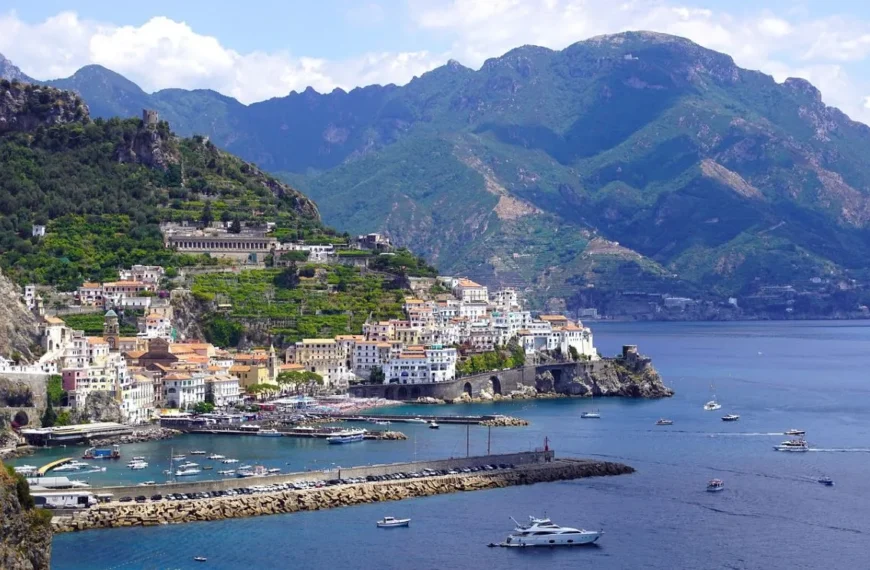 Italy Road Trip from Milan to Amalfi Coast: Scenic Landscapes and Cultural Heritage